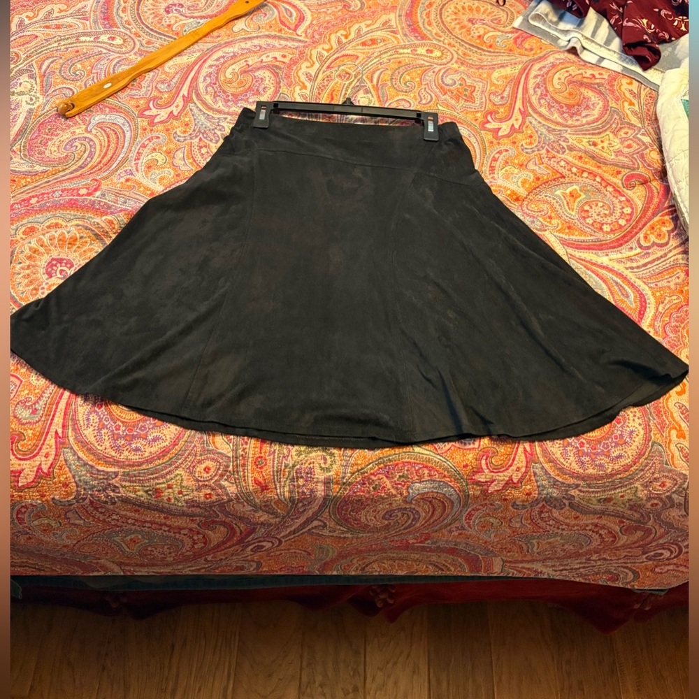 Max Studio Black Flate  Faux Suede Skirt NWOT